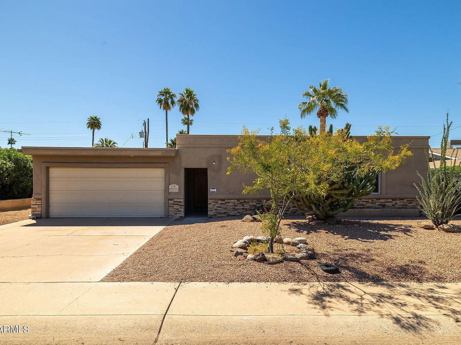 3 bed, 2.0 bath, $3,750 — Photo 1