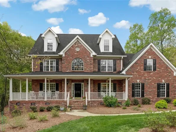 2609 Oxmoor Rd, Summerfield, NC 27358