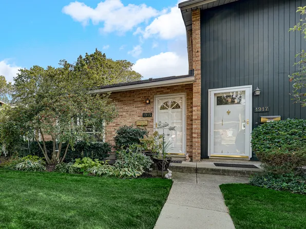 1915 Willow Hill Ct, Northfield, IL 60093