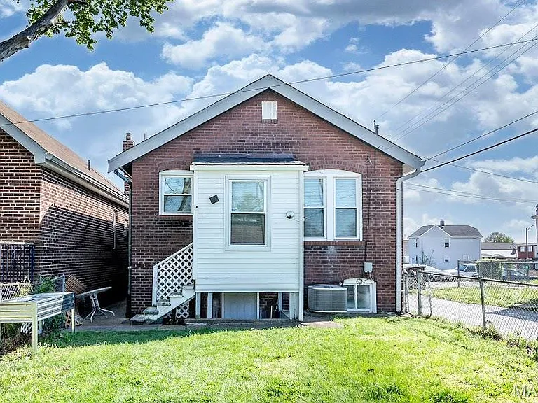 4273 Oleatha Ave — Photo 17