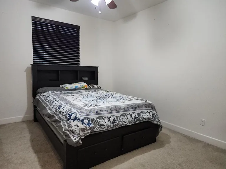 5684 Saratoga Cir — Photo 23
