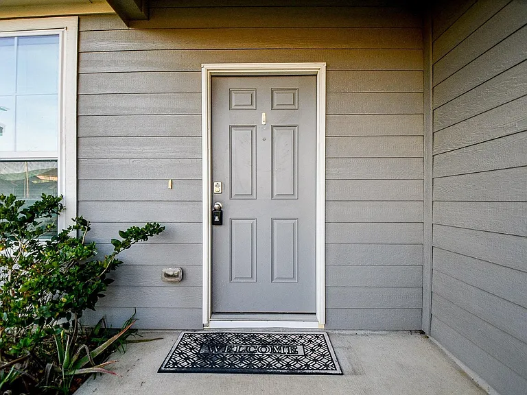 17867 Baleage Ln — Photo 4