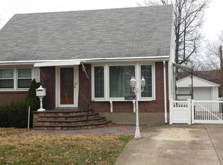 3006 Radiance Rd, Louisville, KY 40220