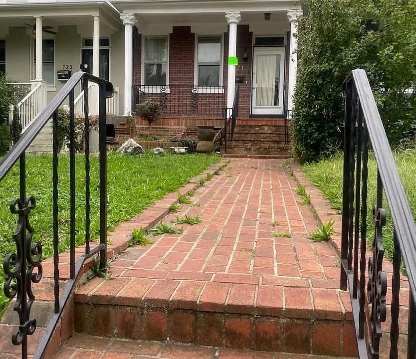 721 K St NE