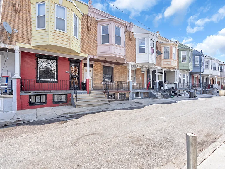 241 N Ruby St — Photo 5