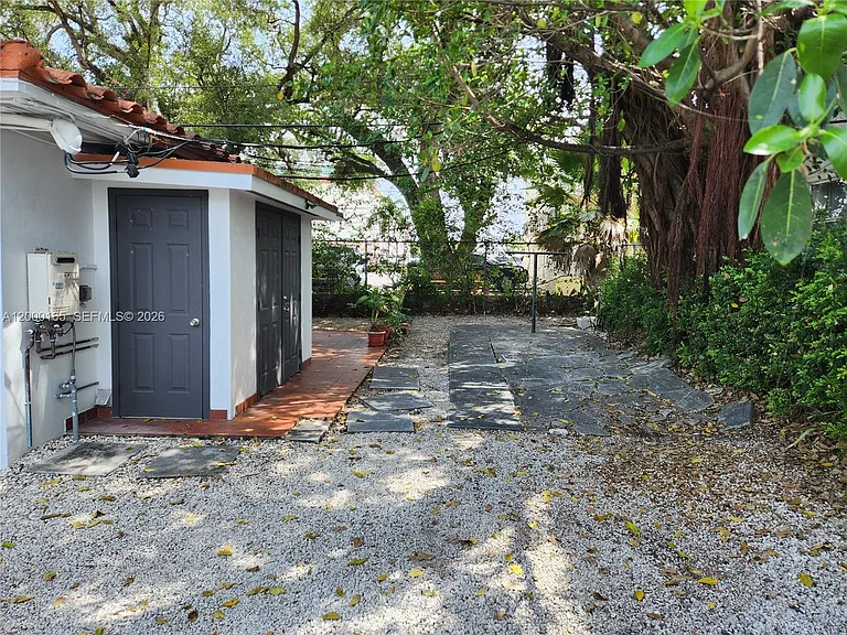 620 SW 6th Ave #2 — Photo 25