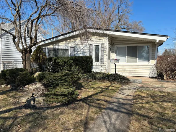 1333 E George Ave, Hazel Park, MI 48030