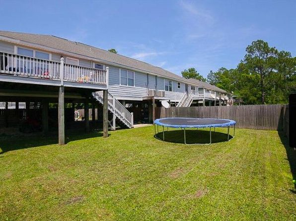 6165 E Lamar St, Bay St Louis, MS 39520