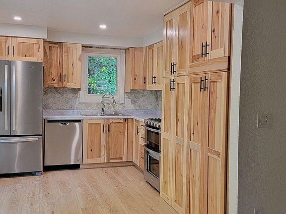 3rd image of 8323 Harwick Ct
