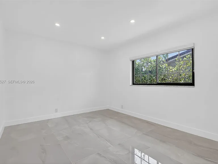 607 Layne Blvd — Photo 27