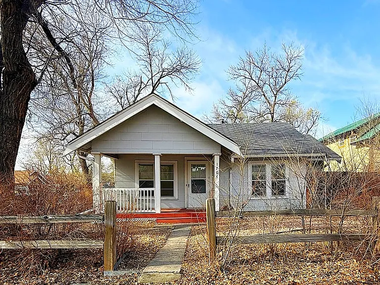 1701 W Kiowa St — Photo 1