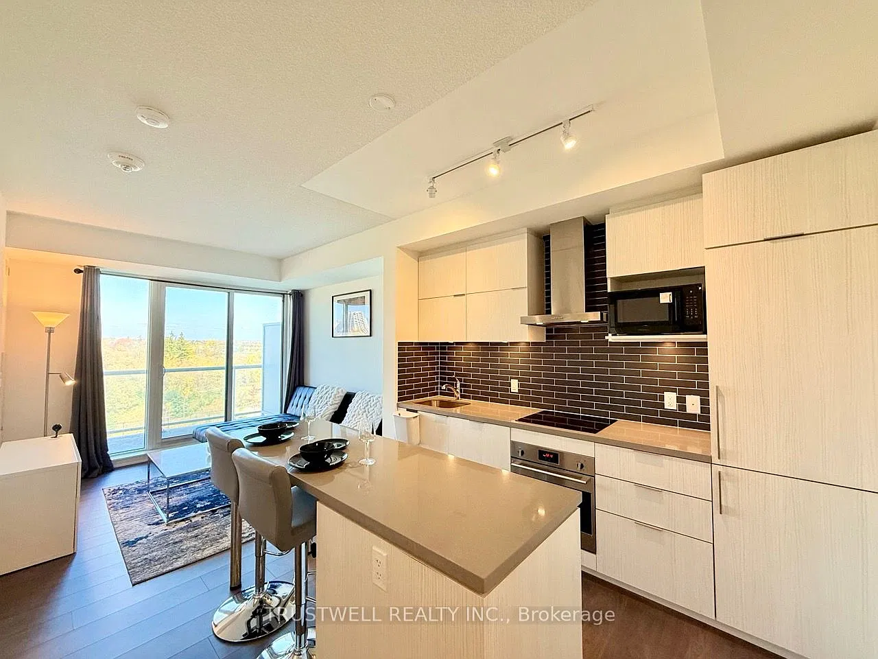 2 bed, $2,650 — Photo 2