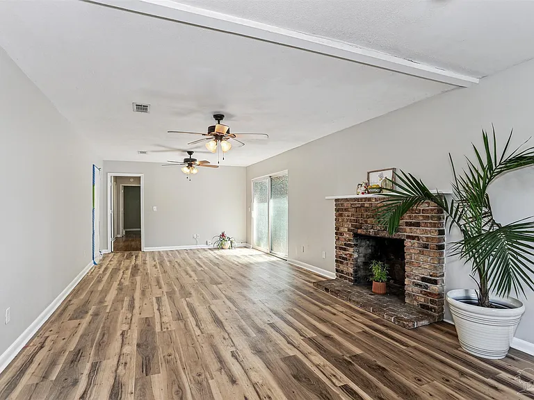 6222 Maybelle Dr — Photo 13