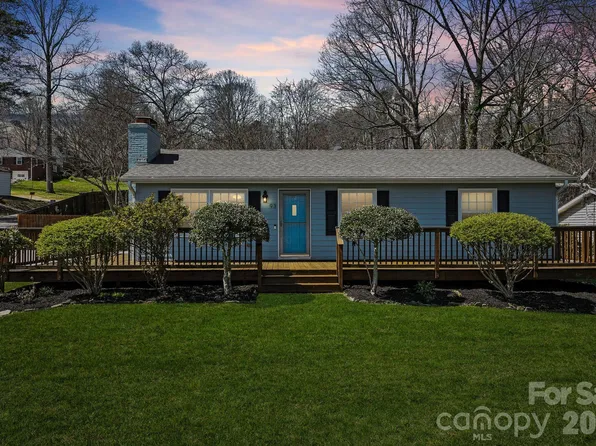 93 English Dr, Candler, NC 28715