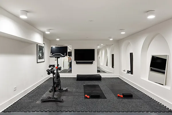 Sold by Douglas Elliman | media 27