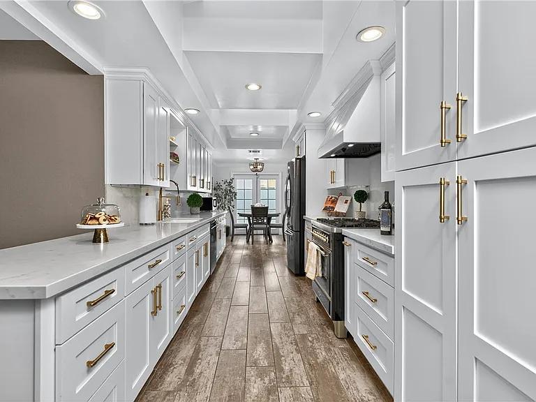 75407 Montecito Dr — Photo 12