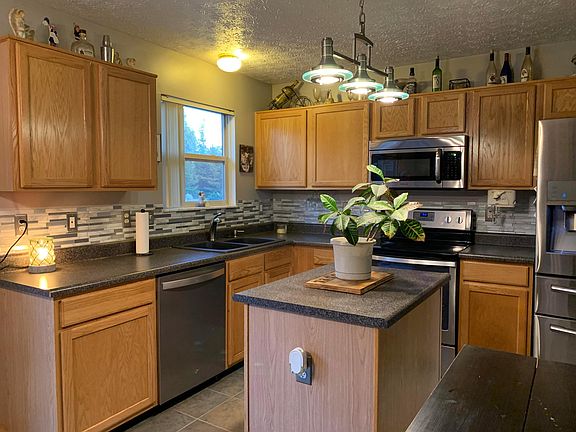 2nd image of 5775 Thorngate Dr
