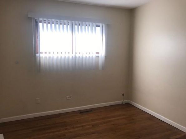 77 E Schubert Ave