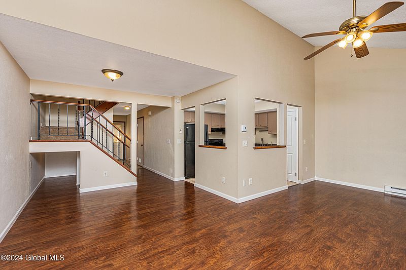 4th image of 70 Westchester Drive