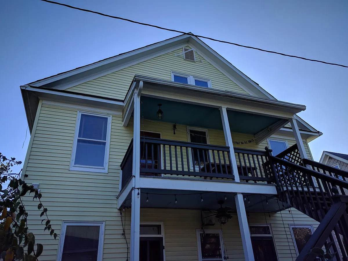 View of the 2nd story entrance. - 221 E Main St #2