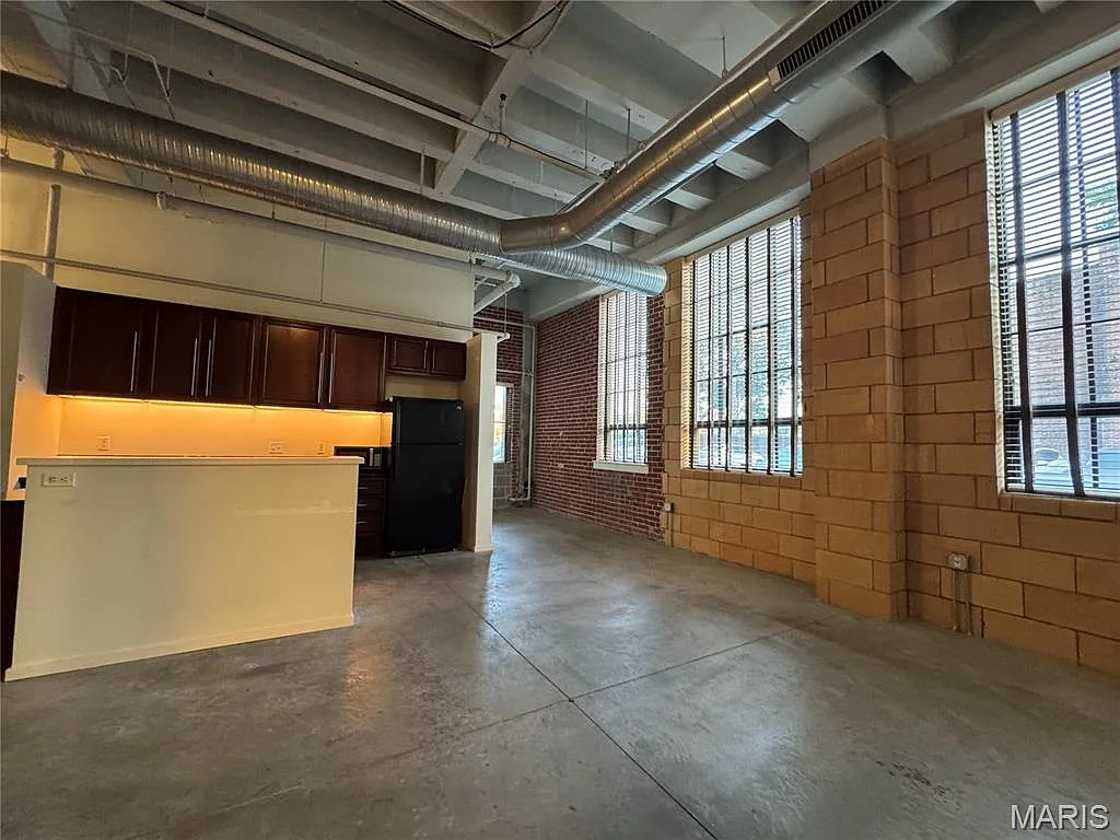 2 bed, 2.0 bath, 1259 sqft, $1,650 — Photo 3
