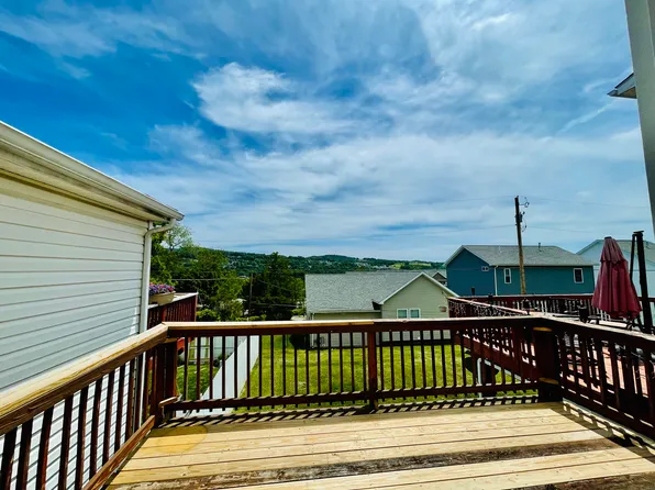 5 Robin Ln, Morgantown, WV 26508