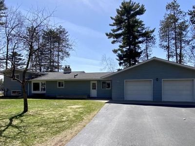 N467 E Fairland Cir, Menominee, MI, 49858