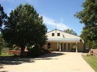 597 Newport Rd, Walnut Shade, MO 65771