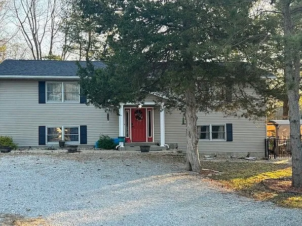 4542 Orlet Rd, Waterloo, IL 62298