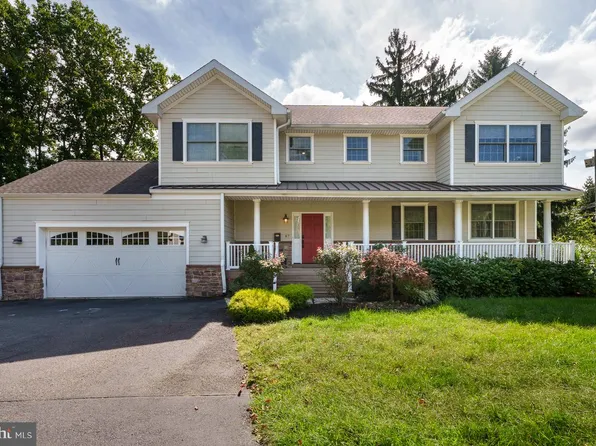 87 Leavitt Ln, Princeton, NJ 08540