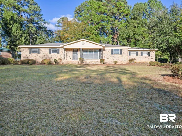 909 Caroline Ave, Daphne, AL 36526