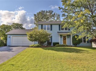 33 Falling Brook Rd, Fairport, NY 14450