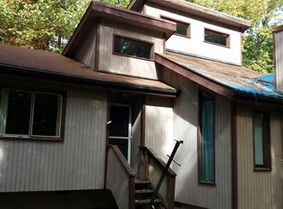 4532 Briarcliff Ter, Tobyhanna, PA