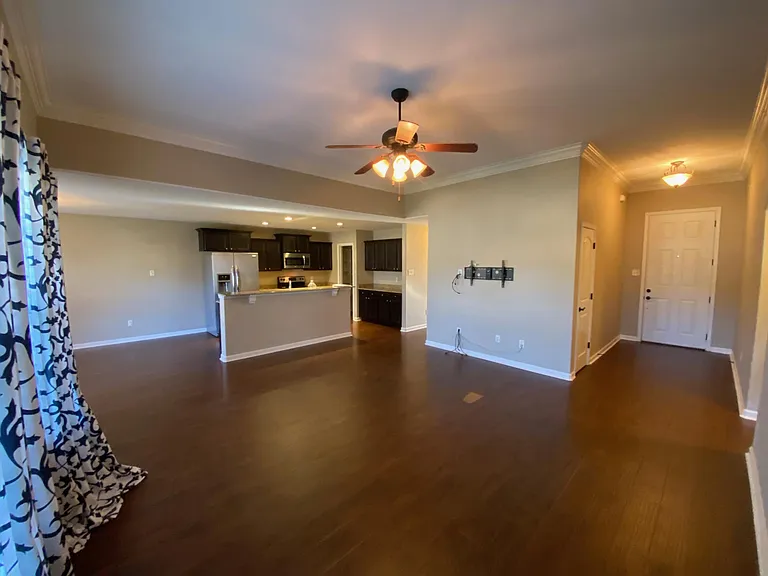 3005 Chapman Ct — Photo 5