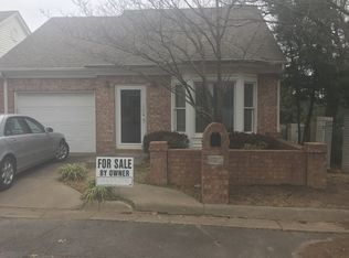 2 Foxcroft Village Dr, Little Rock, AR 72227