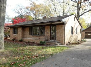 805 Oakmere Pl, Muskegon, MI 49445