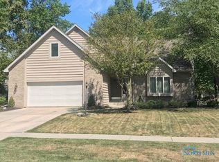 2000 Willow Bay Dr, Defiance, OH