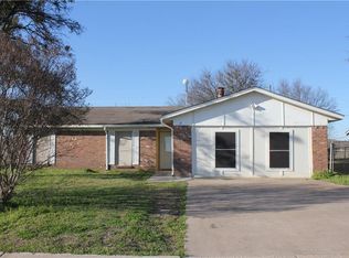 1041 Western Hills Dr, Ferris, TX 75125