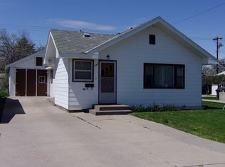 434 N Clark St, Powell, WY 82435