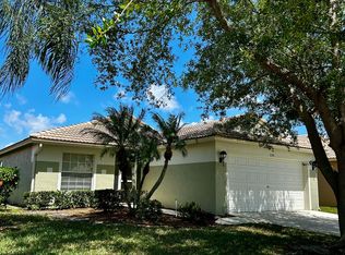 830 NW Greenwich Ct, Port Saint Lucie, FL 34983