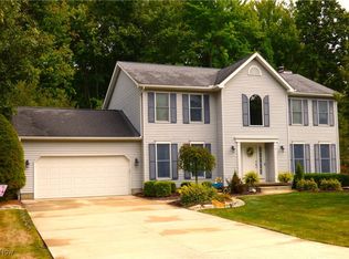 328 Deer Creek Trl, Cortland, OH