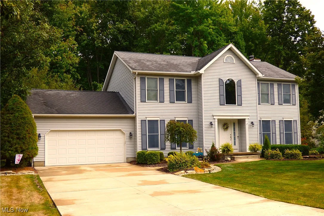 328 Deer Creek Trl photo 1