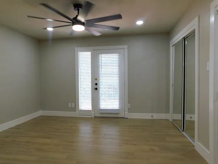 404 Woodson Cir — Photo 19