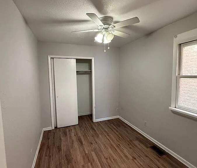 1526 N Lowell Blvd — Photo 5