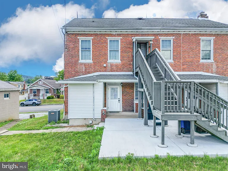 1530 New Holland Rd #LEFT REAR 1ST FLOOR — Photo 19