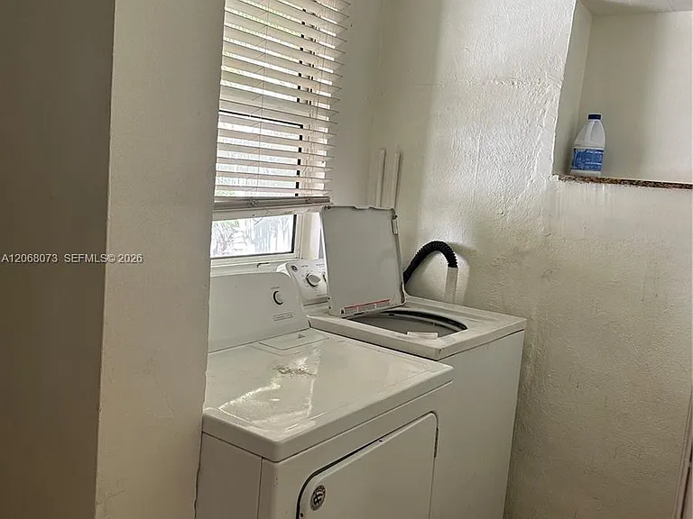 1422 Wiley St — Photo 14
