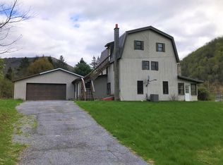 104 School House Ln, Waterville, PA 17776