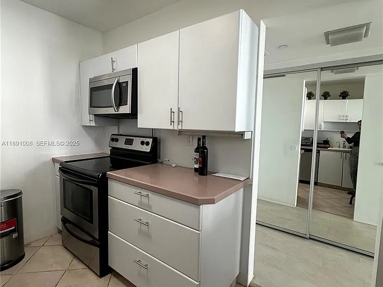 3675 N Country Club Dr — Photo 7