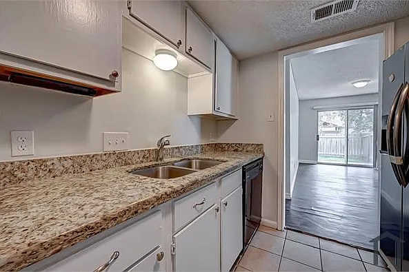 20135 Timber Forest Dr — Photo 10