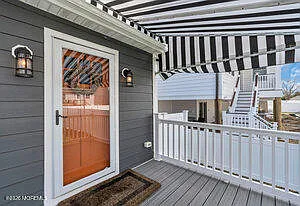111 Sanborn Ave — Photo 21